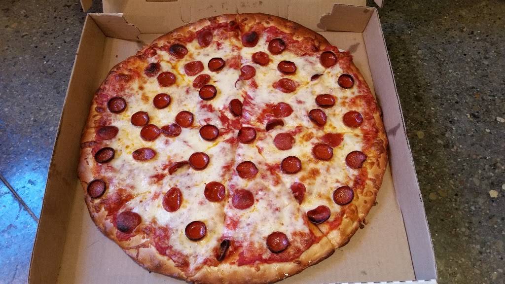 Zahz Pizza | restaurant | 596 Cayuga Rd, Cheektowaga, NY 14225, USA | 7166309249 OR +1 716-630-9249