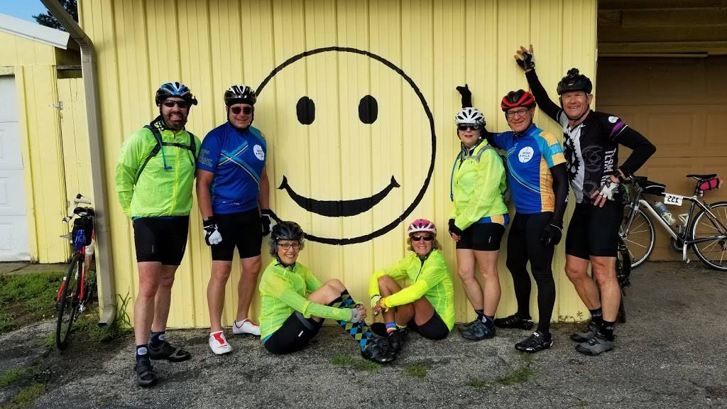 Five Corner Store | restaurant | 4971 N Greenville Rd, Lakeview, MI 48850, USA | 9893526633 OR +1 989-352-6633