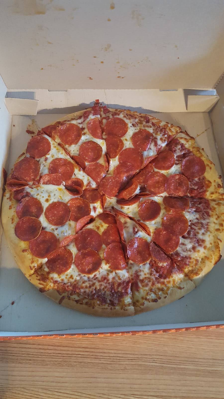 Little Caesars Pizza | meal takeaway | 6612 FM78, San Antonio, TX 78244, USA | 2106622695 OR +1 210-662-2695