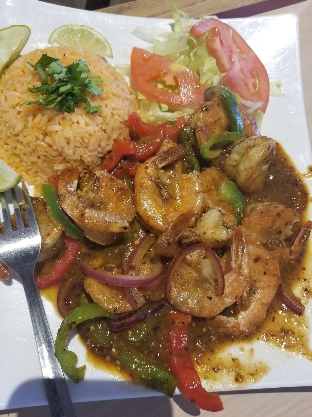 Cervantes Fiesta Mexican | restaurant | 165 Ramona Expy, Perris, CA 92571, USA | 9519436362 OR +1 951-943-6362