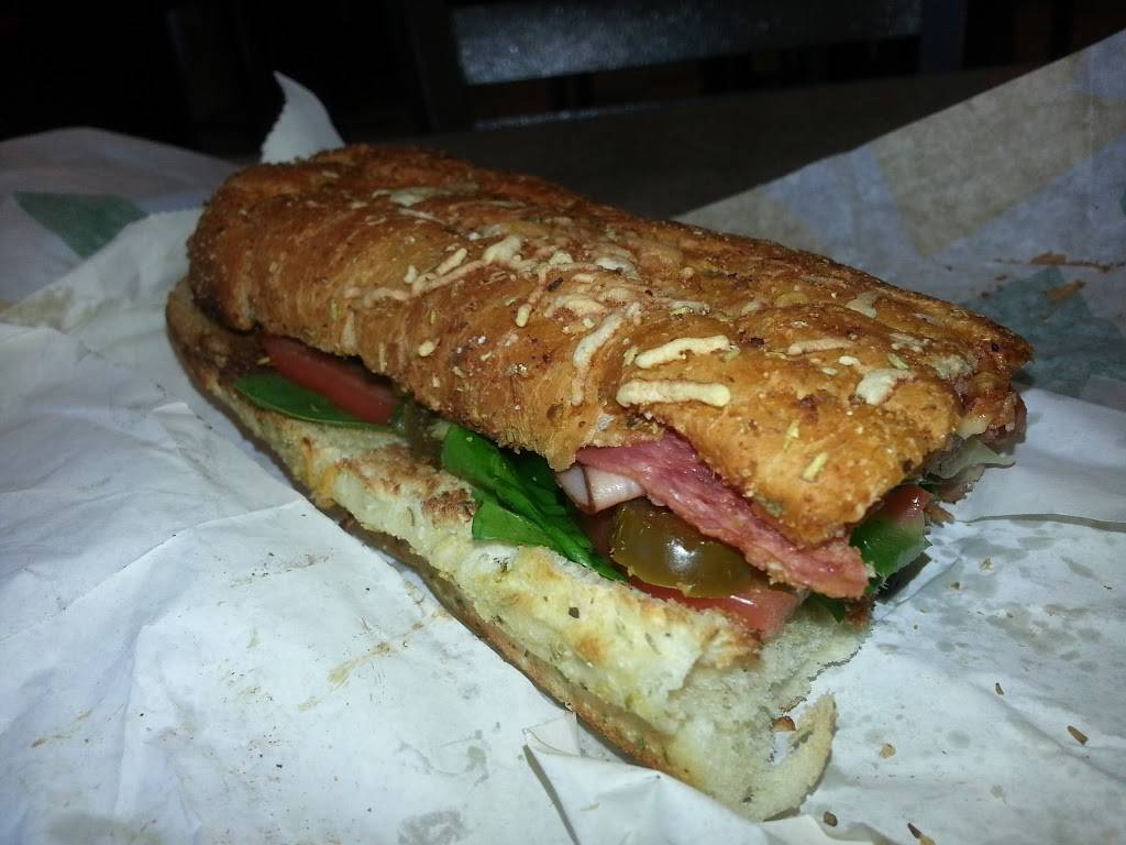 Subway | restaurant | 1709 Lake Wheeler Rd, Raleigh, NC 27603, USA | 9198284231 OR +1 919-828-4231
