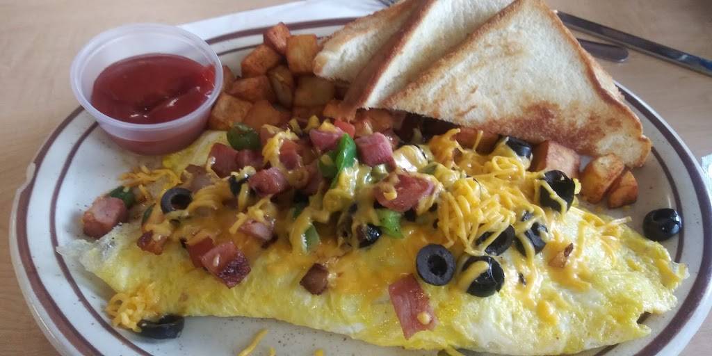 Diamond S Restaurant | restaurant | 7604 3606, Avenue F, Bay City, TX 77414, USA | 9792454846 OR +1 979-245-4846