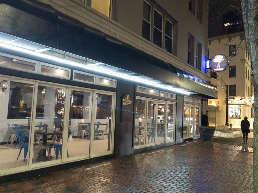 bluAqua Restrobar | restaurant | 930 Elm St, Manchester, NH 03101, USA | 6038363970 OR +1 603-836-3970