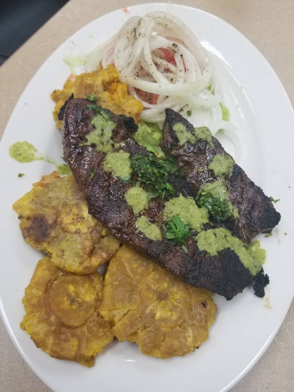 Viecco Sabores Quilleros | restaurant | 523 Market St, Paterson, NJ 07501, USA | 9735532172 OR +1 973-553-2172