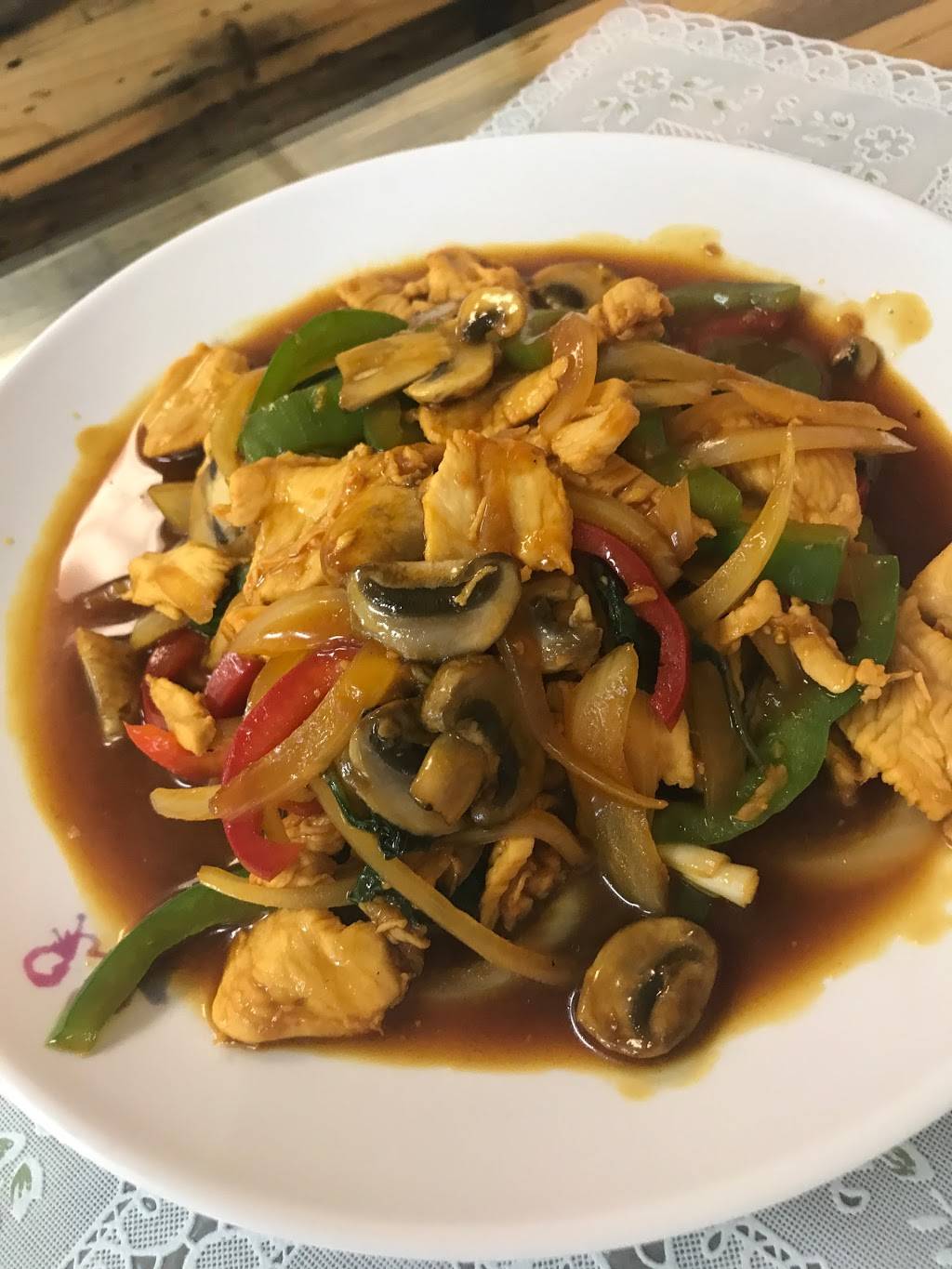 T. Garden Thai | restaurant | 1140 Lincoln Ave, Charleston, IL 61920, USA | 2173481232 OR +1 217-348-1232