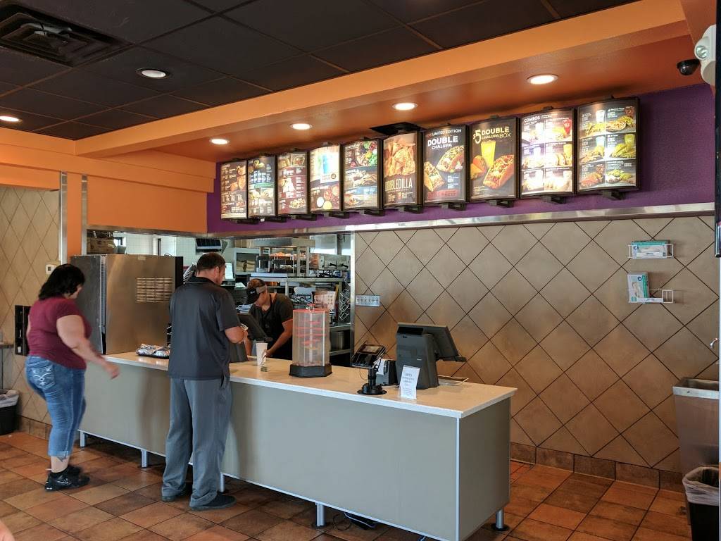Taco Bell | meal takeaway | 905 S Jefferson Ave, Mt Pleasant, TX 75455, USA | 9035723366 OR +1 903-572-3366