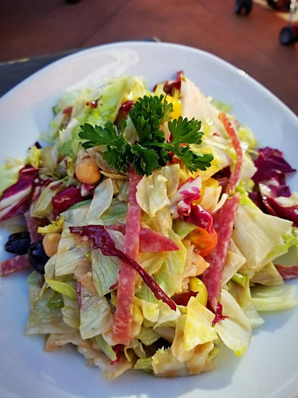 Rock & Brews | restaurant | 143 Main St, El Segundo, CA 90245, USA | 3106272137 OR +1 310-627-2137