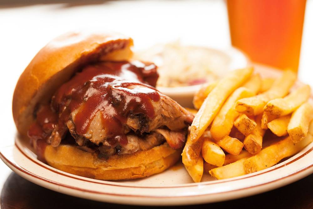 Jakes Place Restaurant & Market | restaurant | 511 Thompson St, Ashland, VA 23005, USA | 8047983287 OR +1 804-798-3287