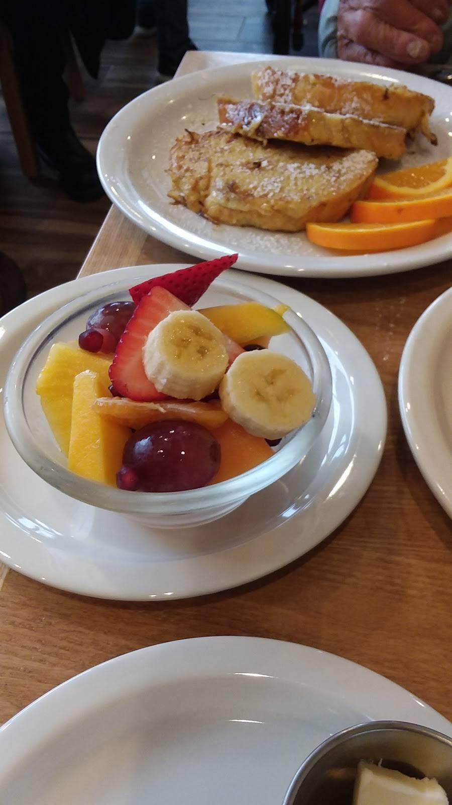 H&Js Restaurant | restaurant | 10841 San Pablo Ave, El Cerrito, CA 94530, USA | 5106479786 OR +1 510-647-9786