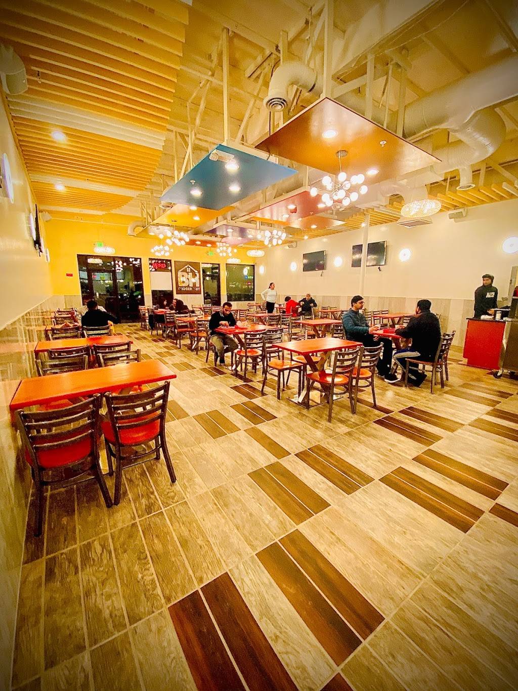 Burger And kabob hut | restaurant | 14603 NE 20th St 06-A1, NE 20th St, Bellevue, WA 98007, USA | 4256433985 OR +1 425-643-3985