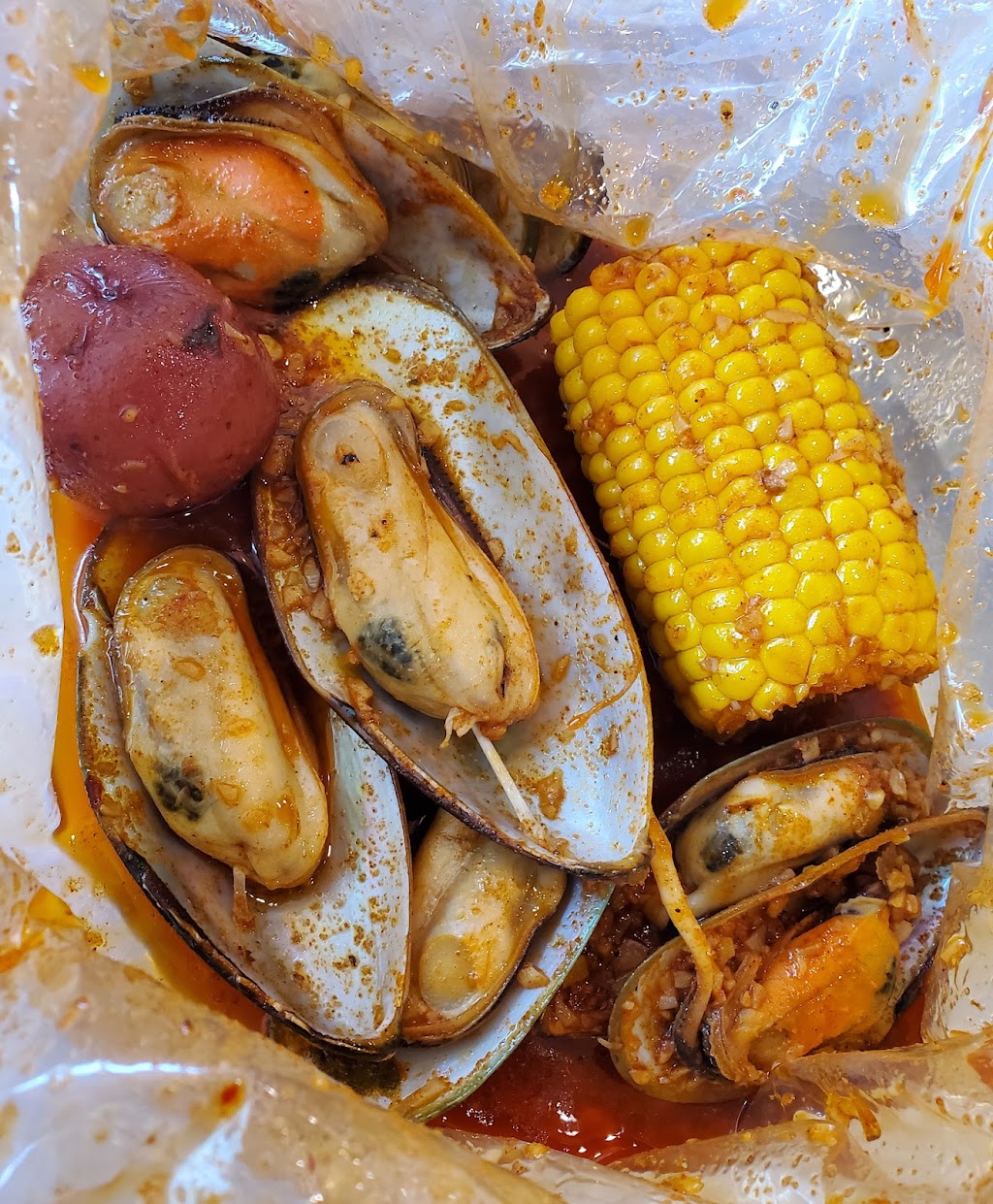 Bay Crab Juicy Seafood and Bar | restaurant | 11401 N 56th St #23, Temple Terrace, FL 33617, USA | 8136165388 OR +1 813-616-5388