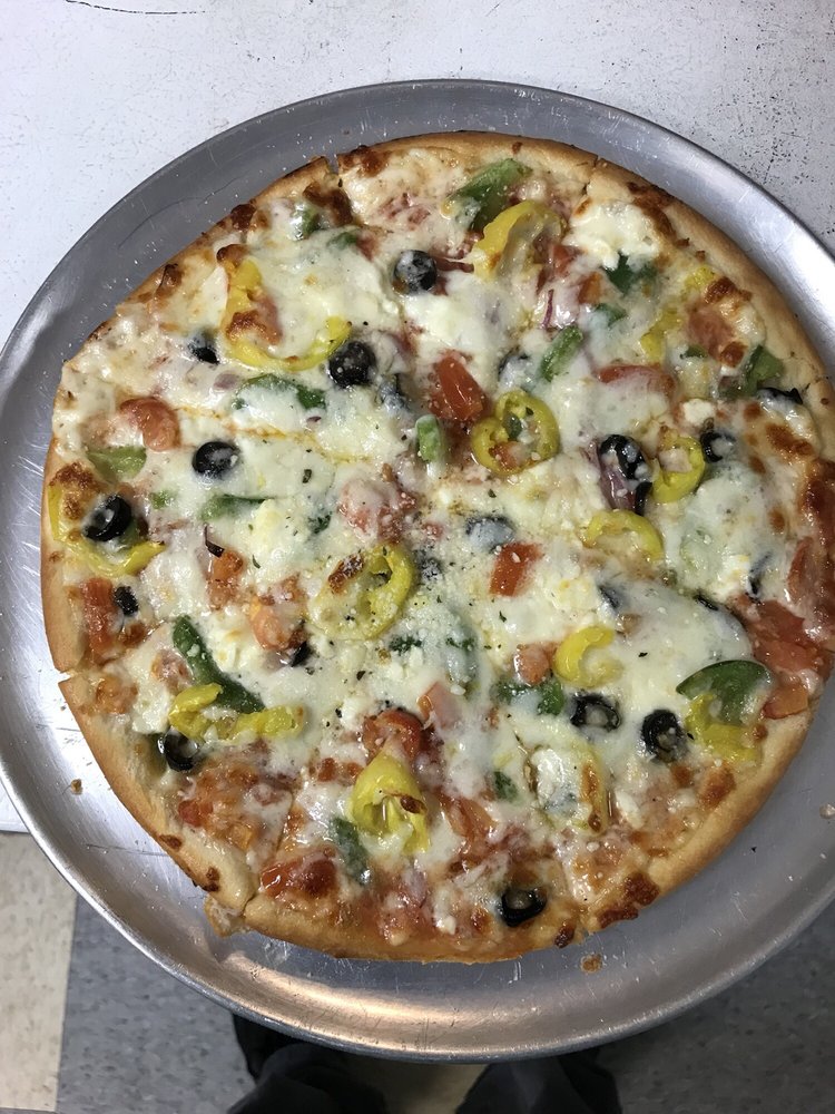 Alfredos Italian & Greek | restaurant | 221 8th St, Marlinton, WV 24954, USA | 3047992222 OR +1 304-799-2222