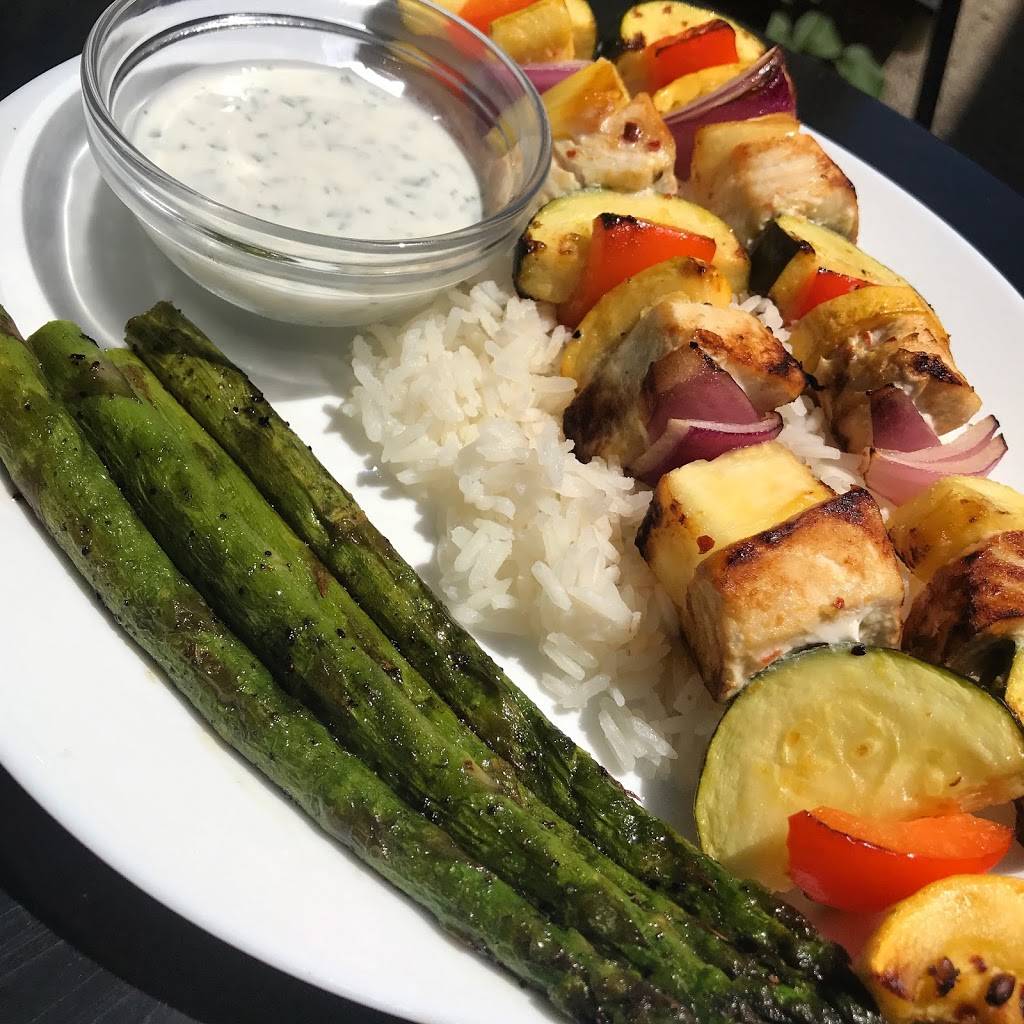 Jovalou Cuisine & Cocktails | restaurant | 112 E Main St, Fairfield, IL 62837, USA | 6185998704 OR +1 618-599-8704