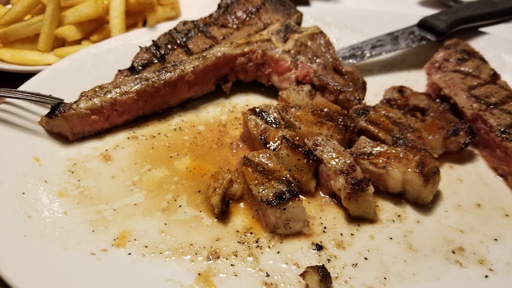 Sharis Cafe and Pies | bakery | 800 Umatilla-Stanfield Hwy, S Hwy 395, Hermiston, OR 97838, USA | 5415671808 OR +1 541-567-1808