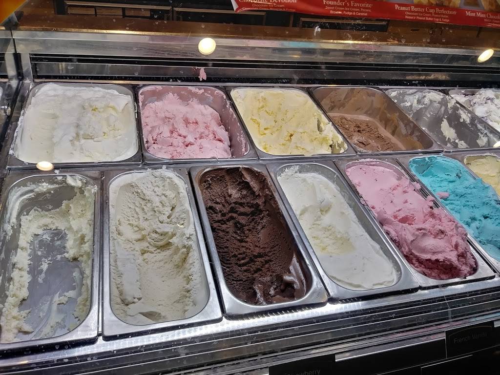 Cold Stone Creamery | bakery | 921 25th Ave, Coralville, IA 52241, USA | 3193417900 OR +1 319-341-7900