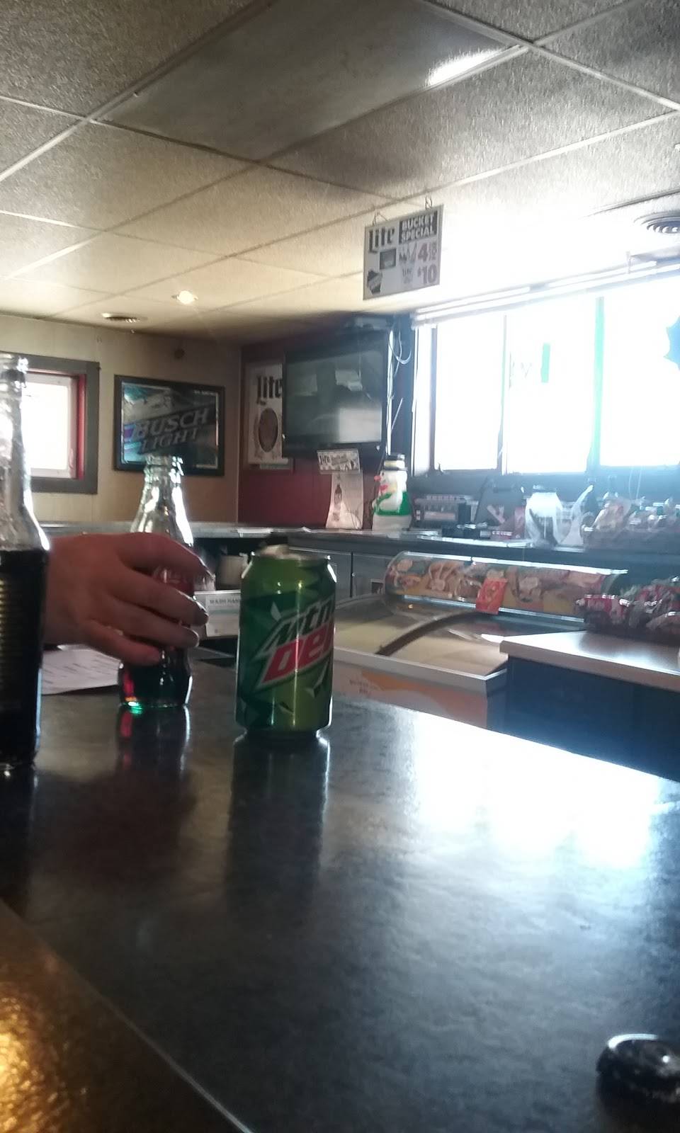 Footbridge Bar & Grill | restaurant | N3850 County C, Kewaunee, WI 54216, USA | 9203880490 OR +1 920-388-0490