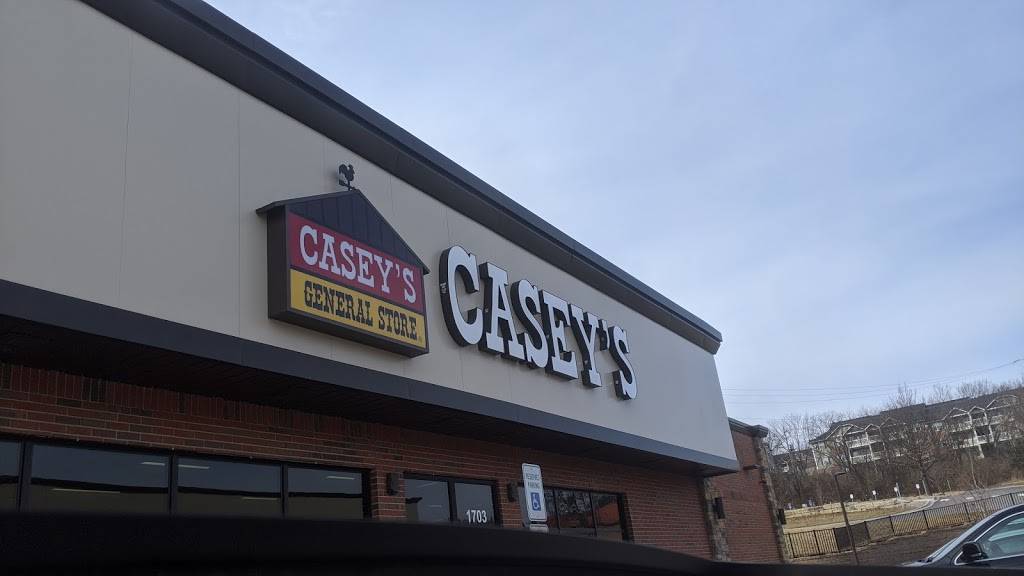 Caseys | meal takeaway | 1703 W 6th St, Lawrence, KS 66044, USA | 7858430282 OR +1 785-843-0282