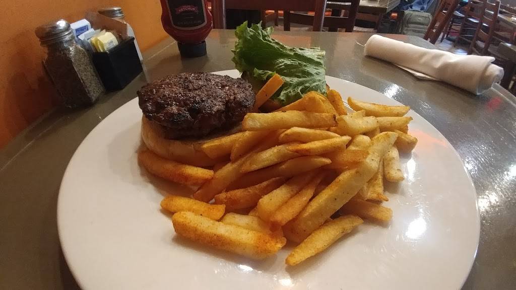 Luna Grill & Diner | restaurant | 1301 Connecticut Ave NW UNIT 1A, Washington, DC 20036, USA | 2028352280 OR +1 202-835-2280