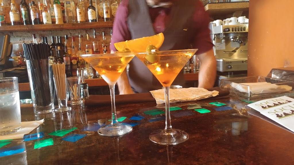 Social Urban Bar & Restaurant | restaurant | 509 E State St, Rockford, IL 61104, USA | 8157080877 OR +1 815-708-0877