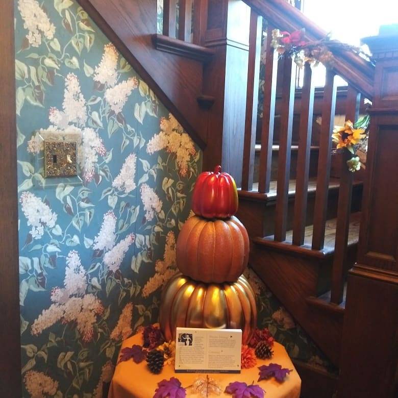 Lunas Fine Dining & Catering | restaurant | 214 N 20th St, St Joseph, MO 64501, USA | 8163909545 OR +1 816-390-9545