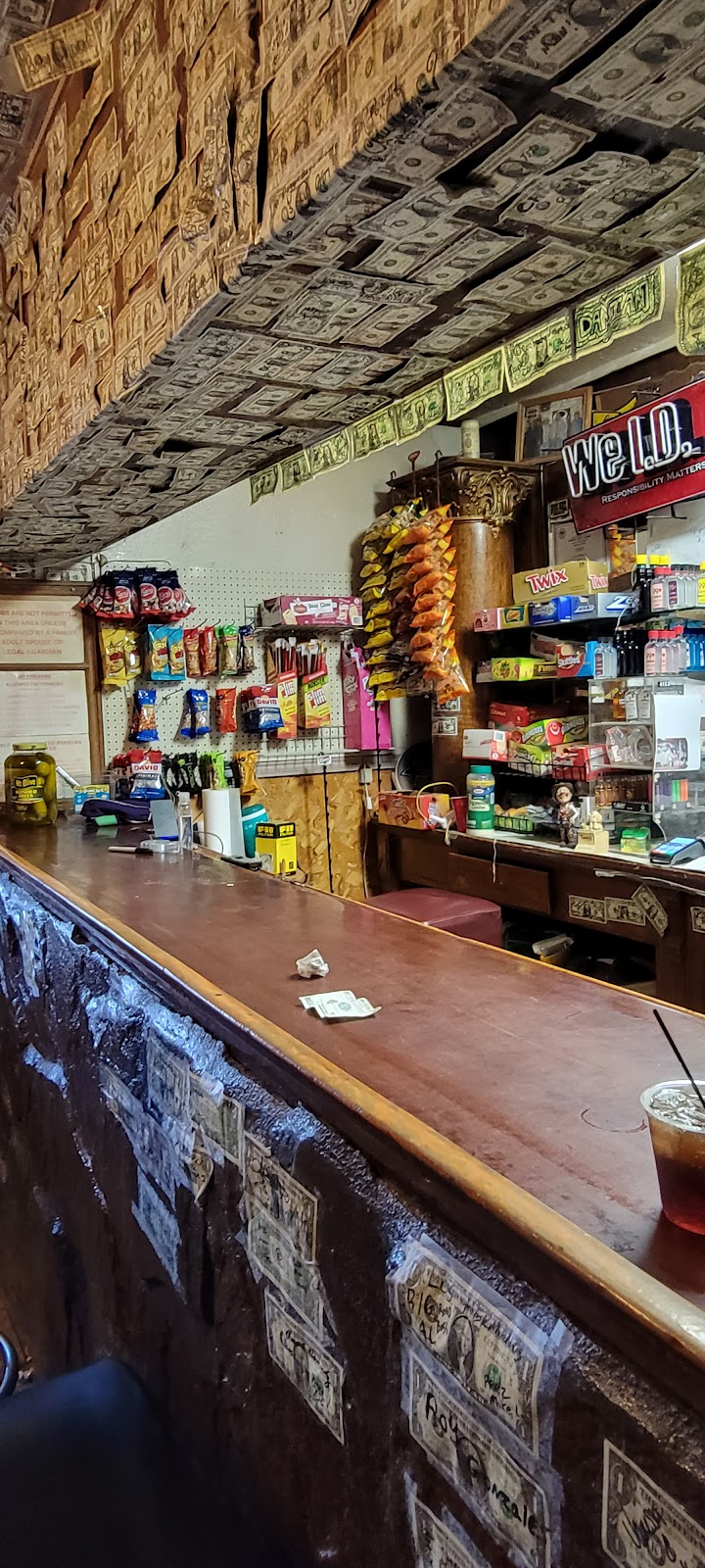 Maestas Lounge | restaurant | 4123 US-84, La Loma, NM 87724, USA | 5754275511 OR +1 575-427-5511