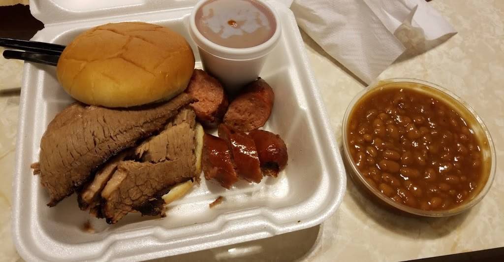 Carters Bar-B-Que | restaurant | 519 S Eastman Rd, Longview, TX 75602, USA | 9032363271 OR +1 903-236-3271