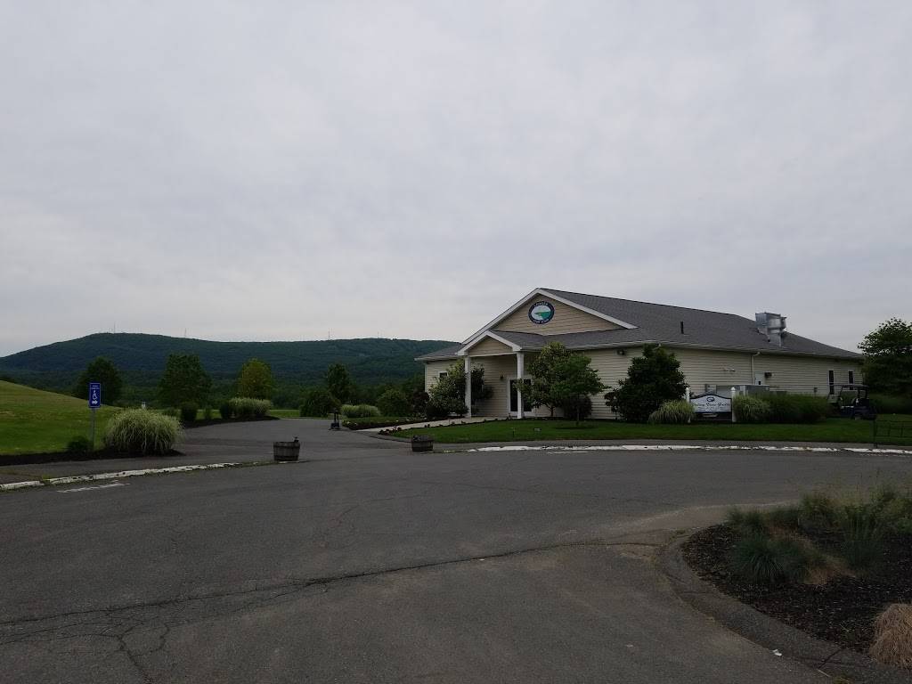 Ledges Golf Club | restaurant | 18 Mulligan Dr, South Hadley, MA 01075, USA | 4135322307 OR +1 413-532-2307