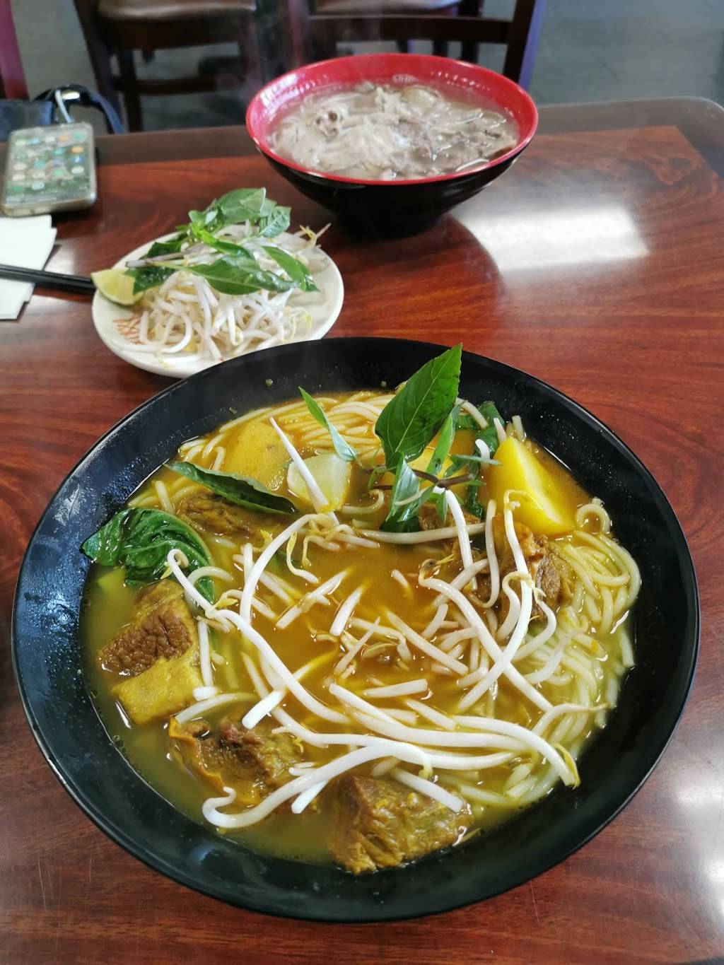 Kim Dinh Vietnamese Restaurant | restaurant | 9570 McCowan Rd, Markham, ON L3P 8M1, Canada | 9058876588 OR +1 905-887-6588