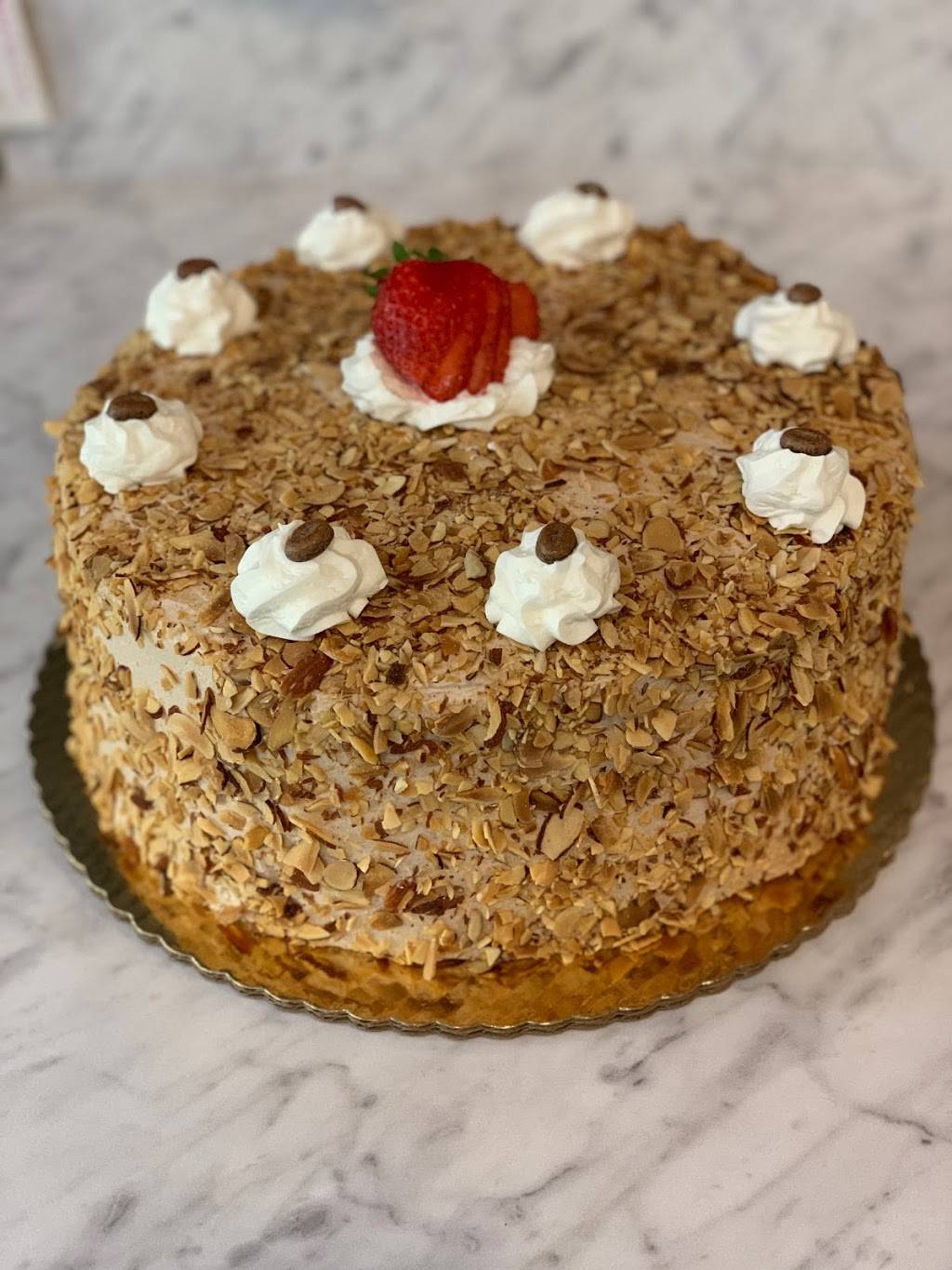 Lillys Cafe & French Bakery | bakery | 71 Arlington St, Watertown, MA 02742, USA | 6179262312 OR +1 617-926-2312