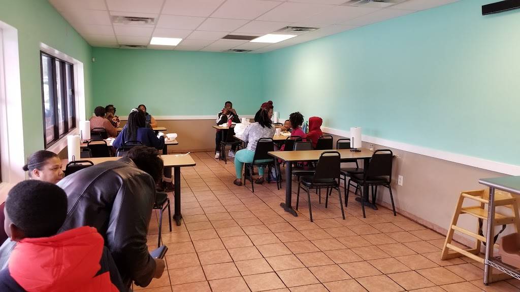 Wing Town | restaurant | 13 Samford Ave, Opelika, AL 36801, USA | 3346104047 OR +1 334-610-4047