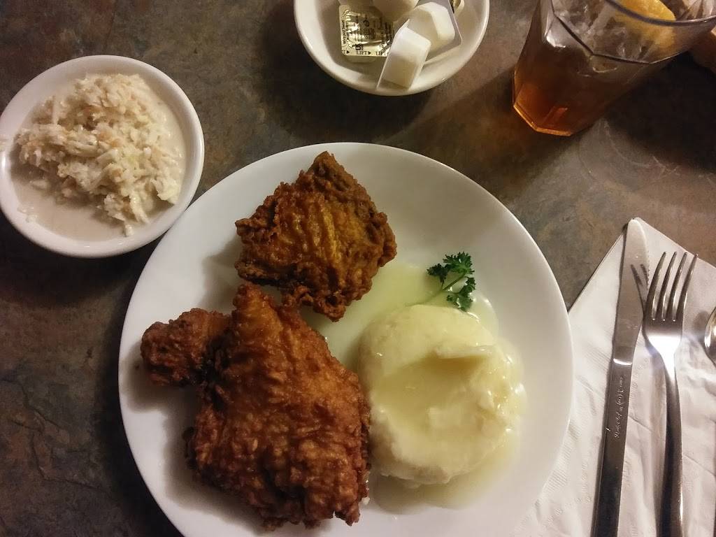 Foot of the Mountain Restaurant | restaurant | 14191 Buchanan Trail W, Mercersburg, PA 17236, USA | 7173282960 OR +1 717-328-2960