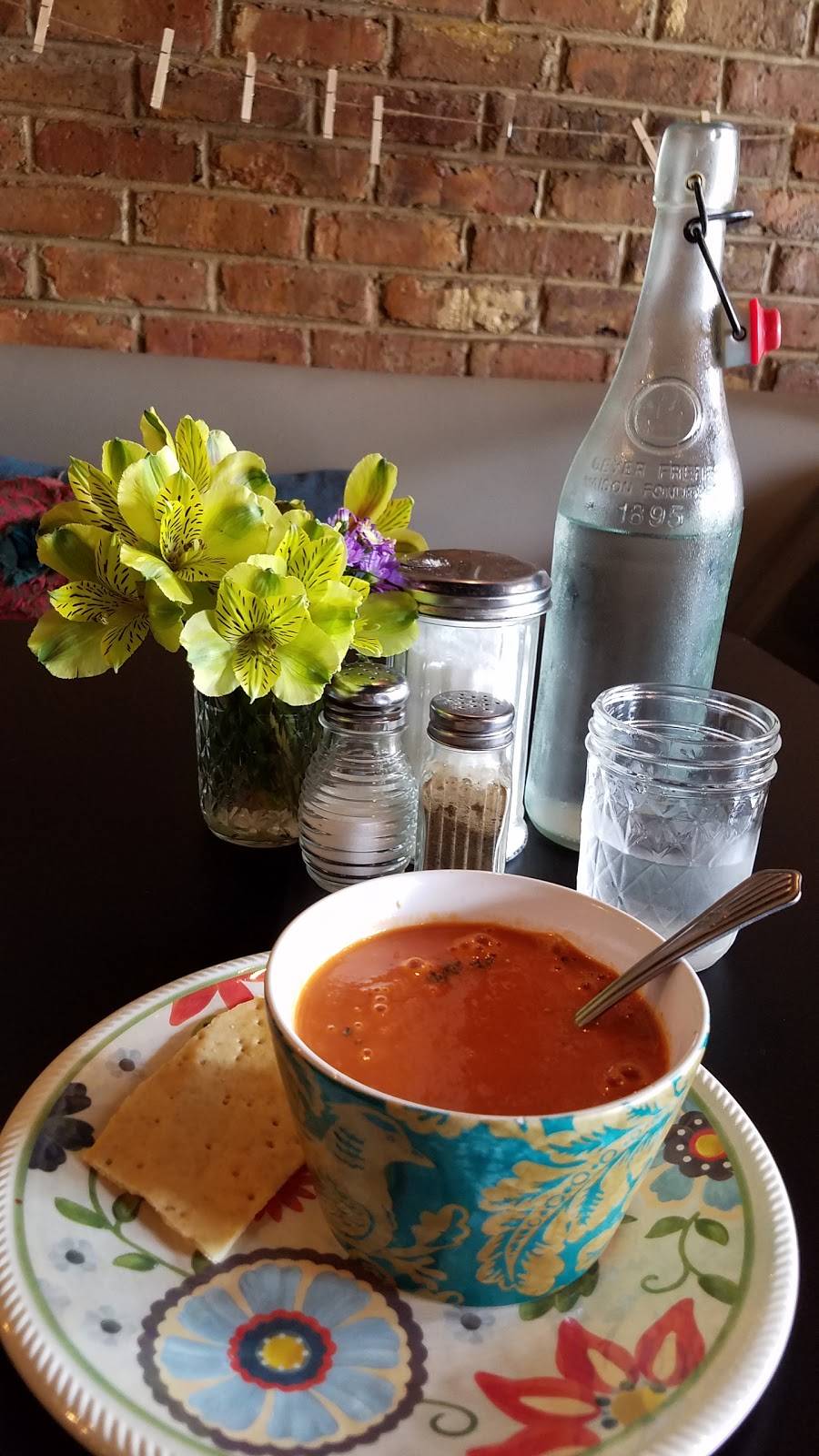 Fennel & Iris | cafe | 1652 W Belmont Ave, Chicago, IL 60657, USA | 7736878442 OR +1 773-687-8442