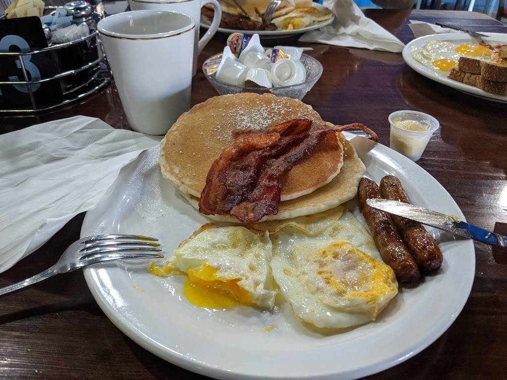 Mos Race Day Cafe | restaurant | 6825 Speedway Blvd Ste B101A, Las Vegas, NV 89115, USA | 7026321011 OR +1 702-632-1011