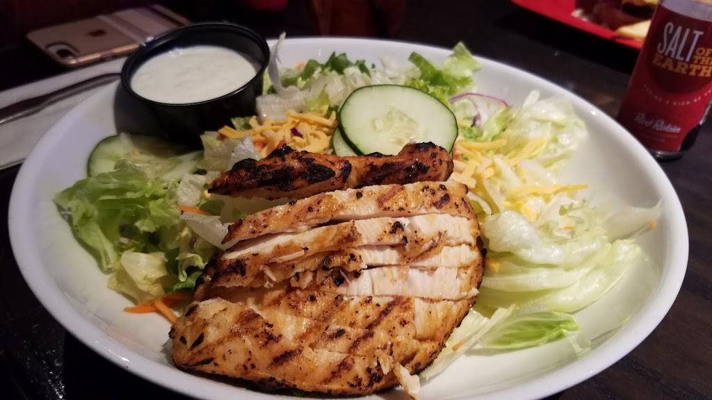 Red Robin Gourmet Burgers and Brews | restaurant | 1865 Hilliard Rome Rd, Hilliard, OH 43026, USA | 6148768230 OR +1 614-876-8230