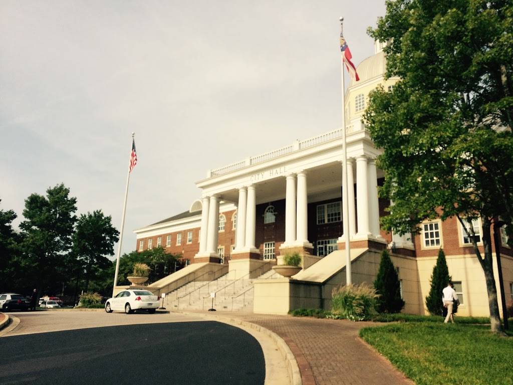 Chipper’s Club | restaurant | 659 Atlanta St, Roswell, GA 30075, USA | 4702821892 OR +1 470-282-1892