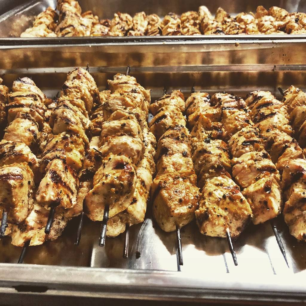 Mediterraneo Family Restaurant | restaurant | 425 University Ave, Waterloo, ON N2K 4C9, Canada | 5195698100 OR +1 519-569-8100