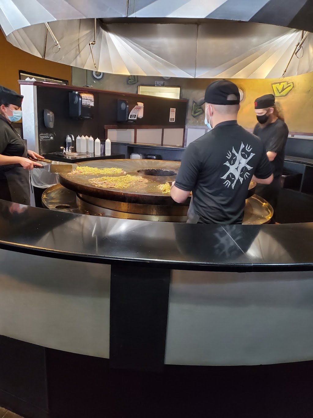 HuHot Mongolian Grill | restaurant | 4229 S Lakeport St, Sioux City, IA 51106, USA | 7122243400 OR +1 712-224-3400