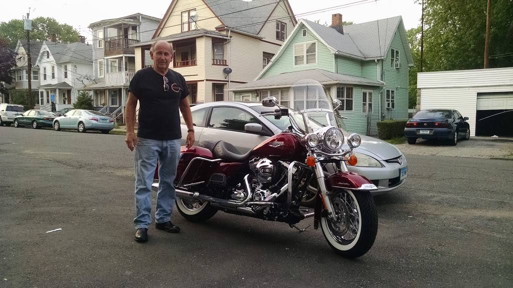 Mickeys Community Restaurant | restaurant | 1018 Maplewood Ave, Bridgeport, CT 06605, USA | 2033679051 OR +1 203-367-9051