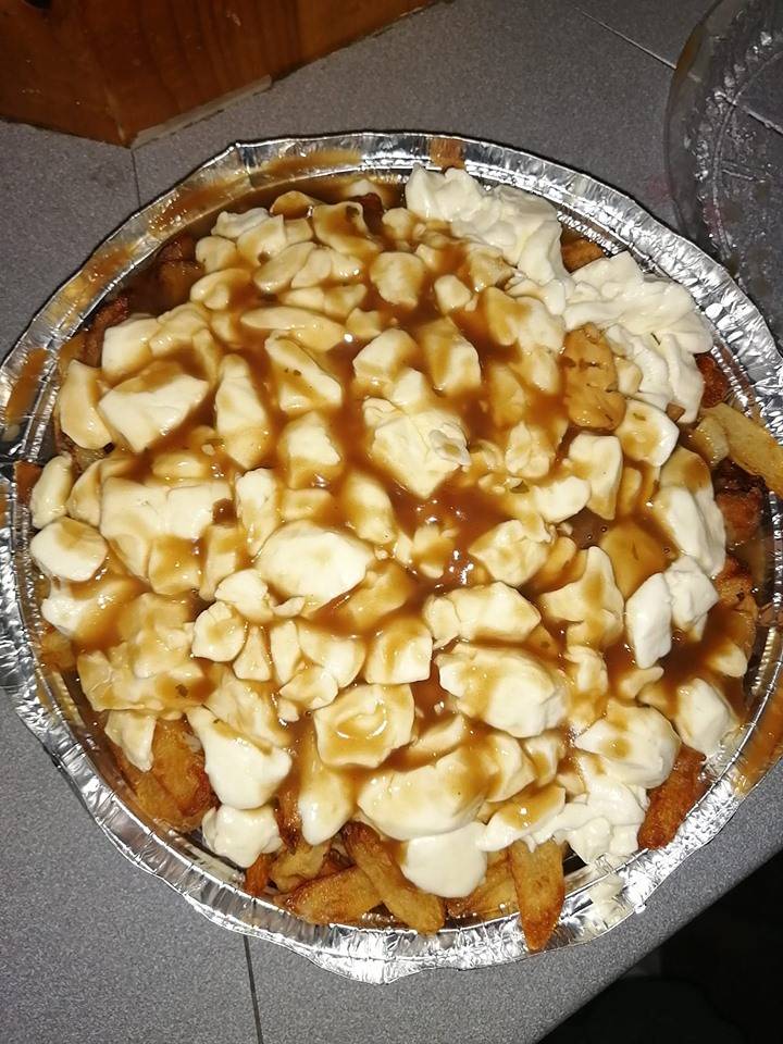 Le poutinault | restaurant | 270b Boulevard Thibeau, Trois-Rivières, QC G8T 6Y4, Canada | 8199094433 OR +1 819-909-4433