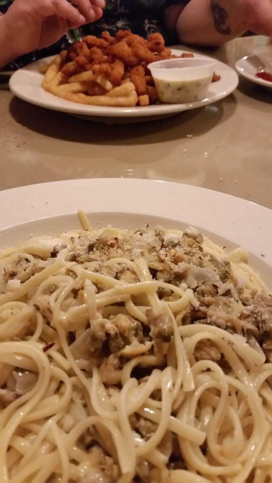 Galleria Restaurant | restaurant | 2 Spring Ln, Farmington, CT 06032, USA | 8604042871 OR +1 860-404-2871