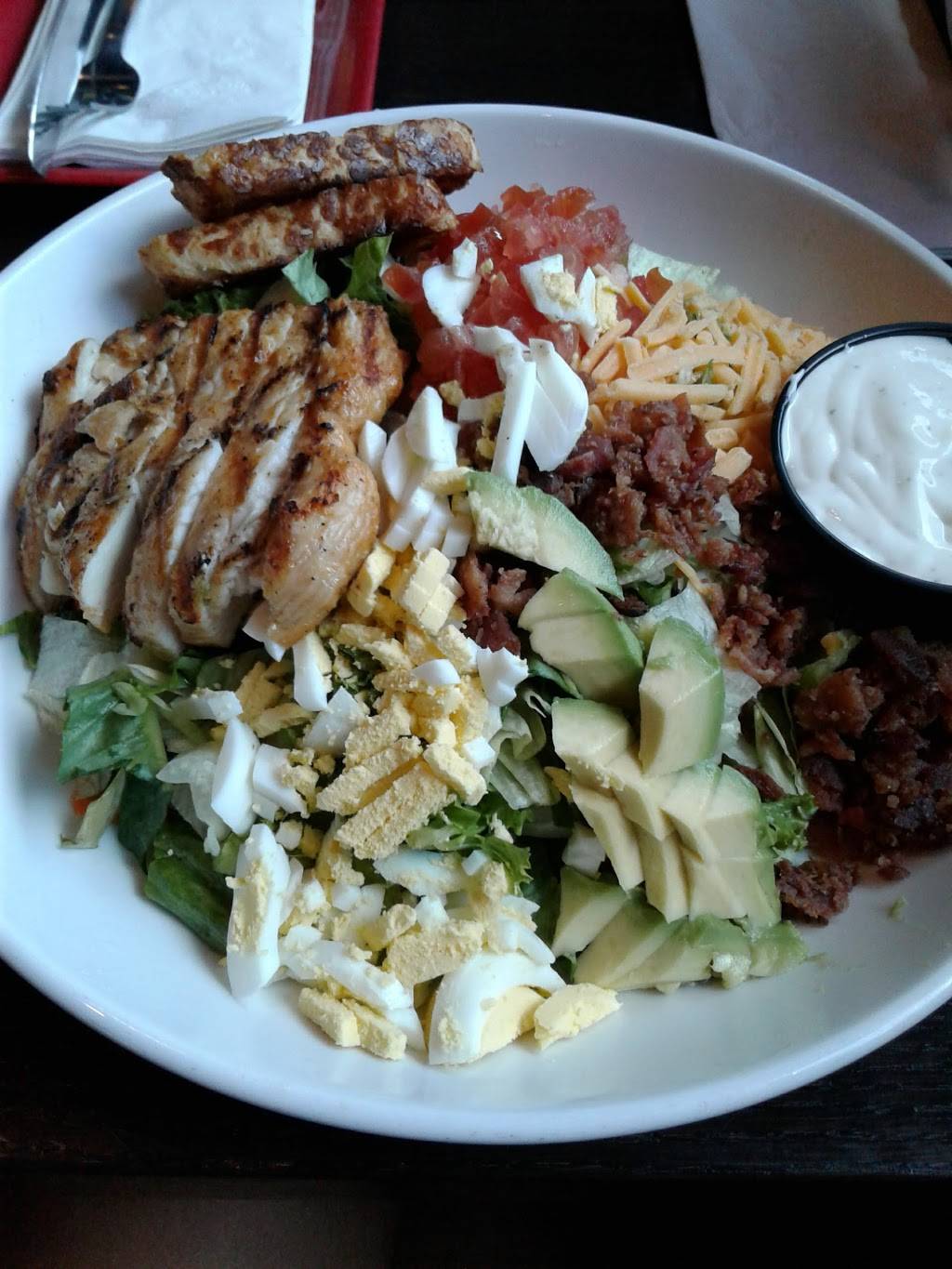 Red Robin Gourmet Burgers and Brews | restaurant | 7620 Katy Fwy #465, Houston, TX 77024, USA | 7134769096 OR +1 713-476-9096