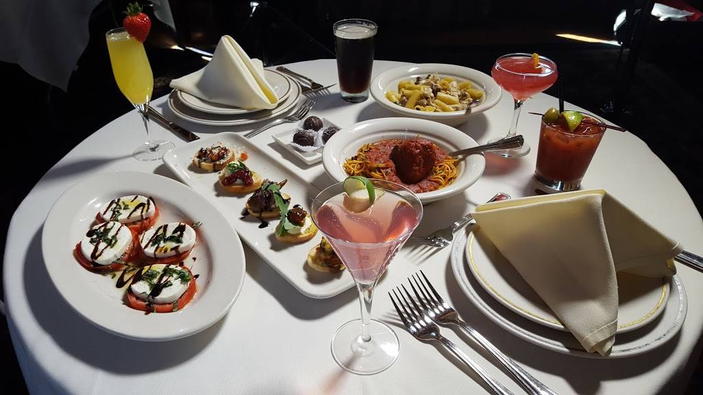 Maggianos Little Italy | restaurant | 189 The Grove Dr Suite Z80, Los Angeles, CA 90036, USA | 3239659665 OR +1 323-965-9665