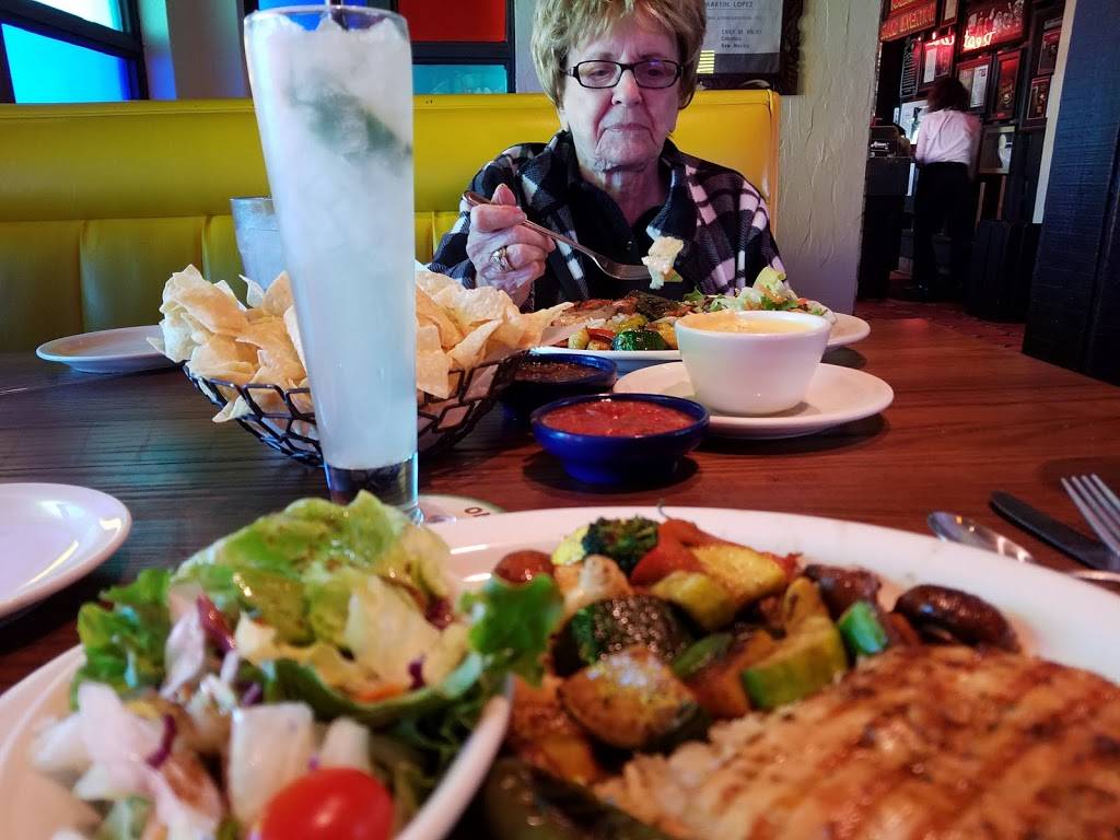 Marianos Hacienda Arlington | restaurant | 2614 Majesty Dr, Arlington, TX 76011, USA | 8176405118 OR +1 817-640-5118