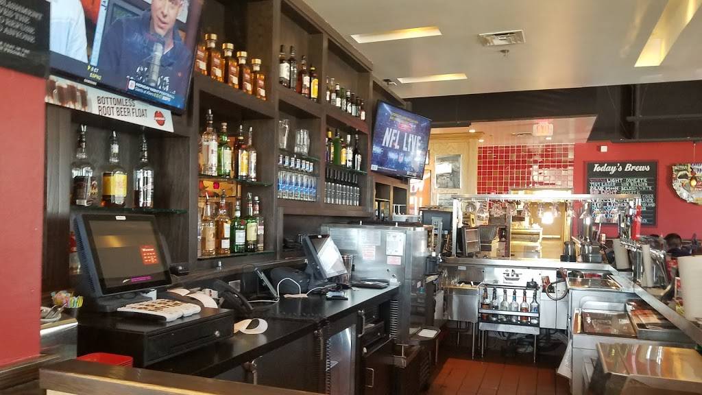 Red Robin Gourmet Burgers and Brews | restaurant | 8990 Talking Stick Way, Scottsdale, AZ 85250, USA | 4804221889 OR +1 480-422-1889