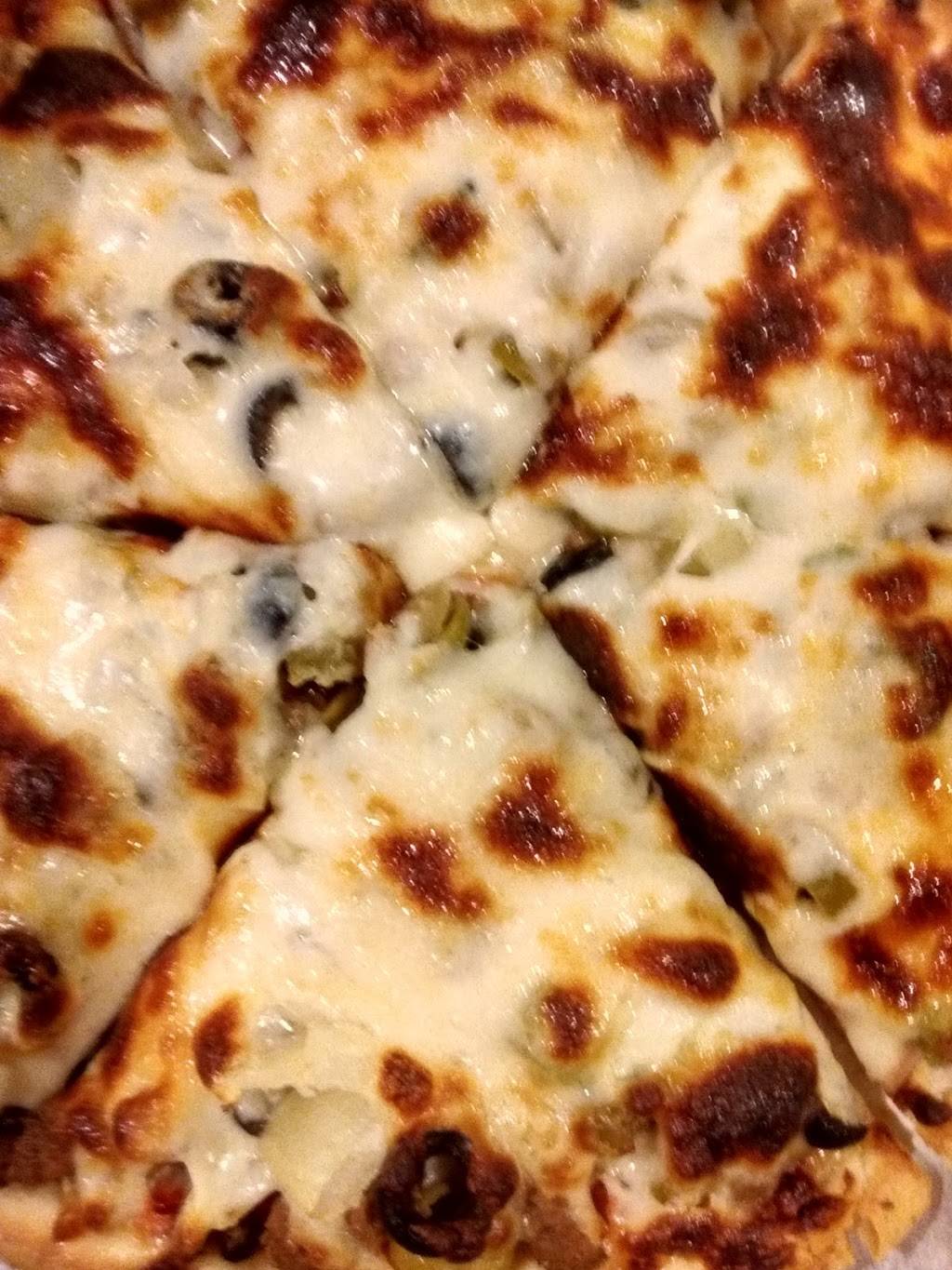 Nana Rosas Pizza | restaurant | 409 Main St, Reinbeck, IA 50669, USA | 3193452900 OR +1 319-345-2900