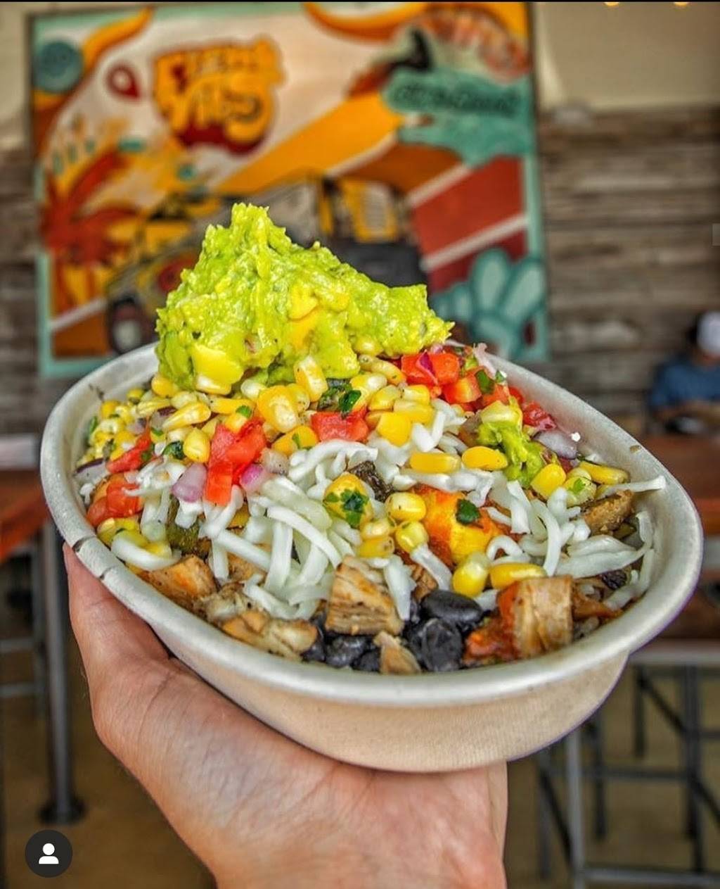 Right Coast Taqueria | restaurant | 960 Main St, Holbrook, NY 11741, USA | 6319338226 OR +1 631-933-8226