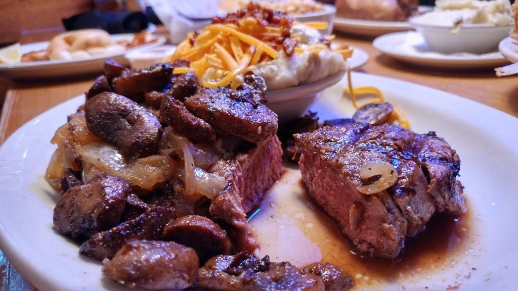 Texas Roadhouse | restaurant | 102 Boston Providence Hwy, East Walpole, MA 02032, USA | 5086681818 OR +1 508-668-1818