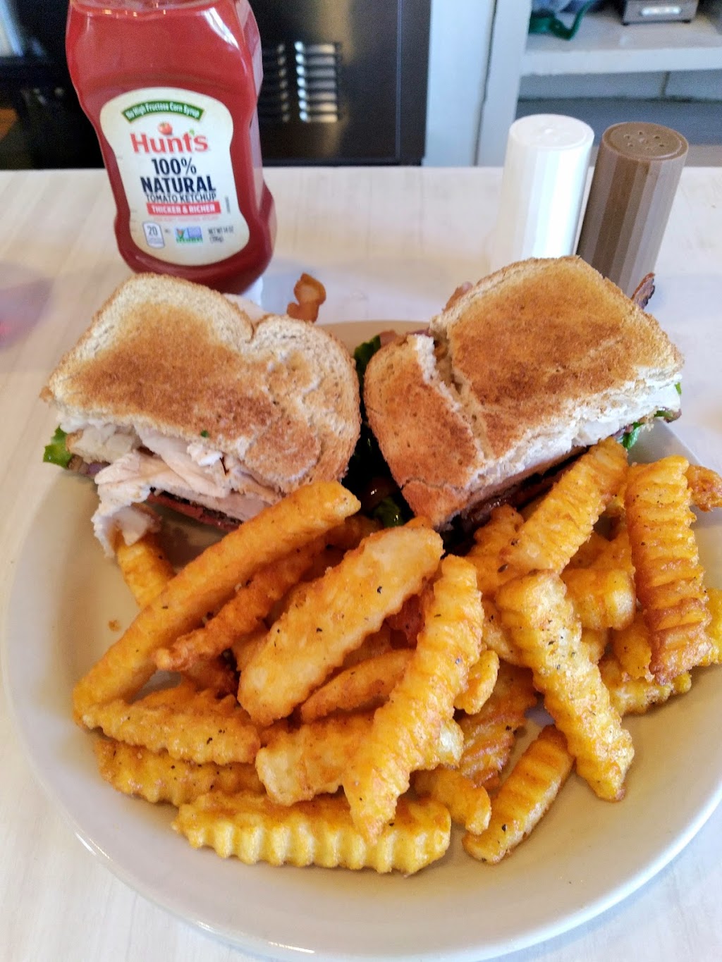 Sunshine Café | cafe | 10805 Palm Dr, Desert Hot Springs, CA 92240, USA | 7603296000 OR +1 760-329-6000