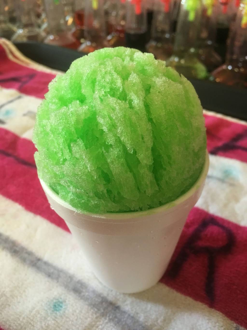 Pelicans Snoballs (West Ashley) | meal takeaway | 1723 Ashley River Rd, Charleston, SC 29407, USA | 8432917343 OR +1 843-291-7343