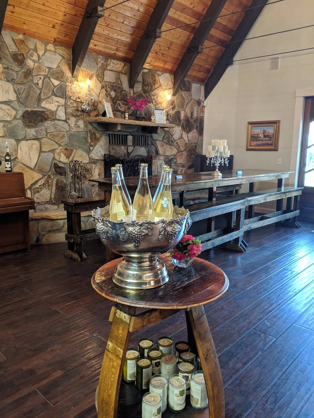 JOLO Winery & Vineyards | restaurant | 219 Jolo Winery Ln, Pilot Mountain, NC 27041, USA | 8555656946 OR +1 855-565-6946